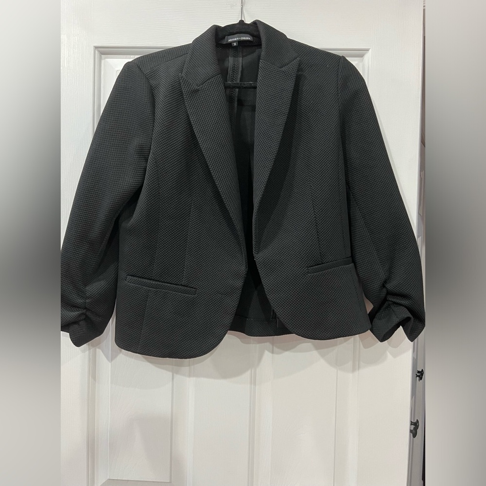 Gently used White House black market blazer